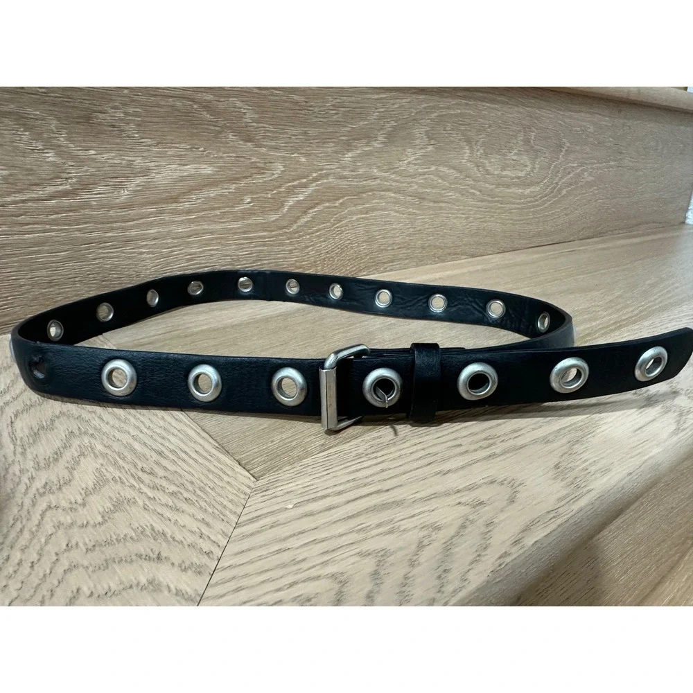 Brandy Melville Eyelet Grommet‎ Belt